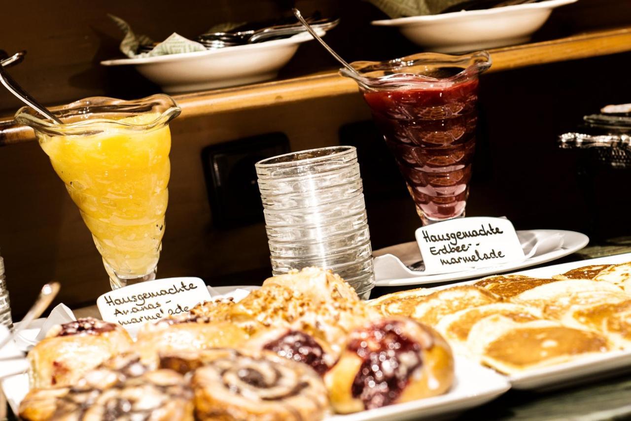 Hotel Dreifluessehof Gaestehaus パッサウ エクステリア 写真
