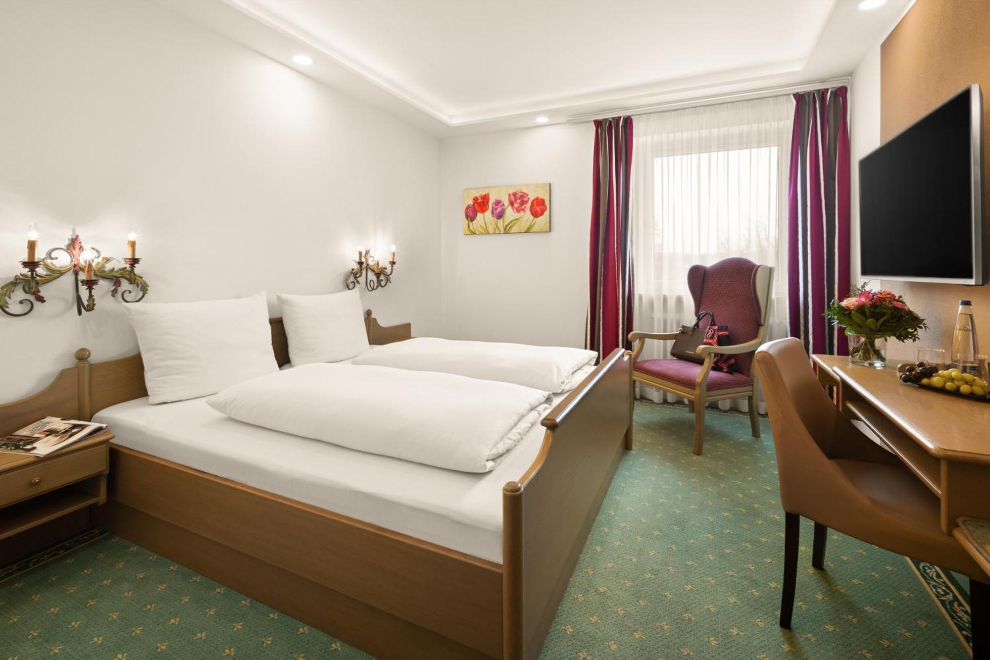 Hotel Dreifluessehof Gaestehaus パッサウ エクステリア 写真